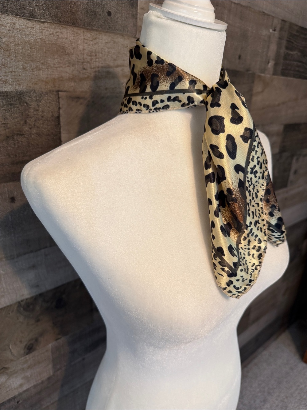 Leopard Print Scarf - Picture 7 of 16